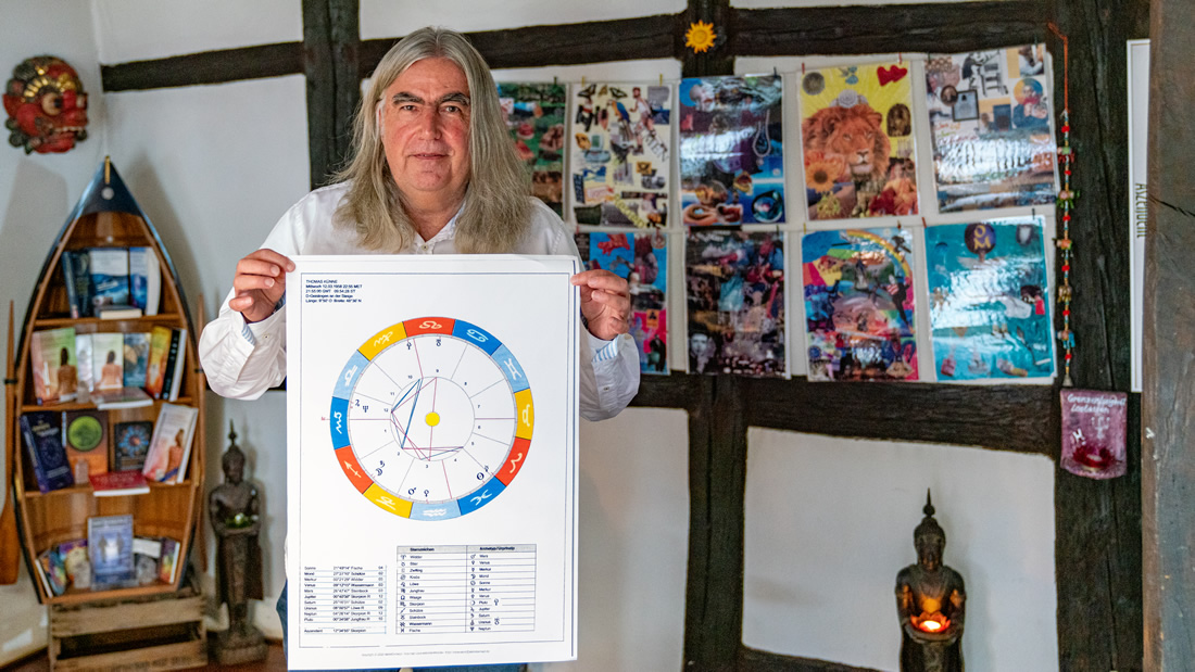 Der Astrologe
